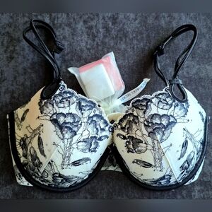 Victoria's Secret Bra with Rhinestones, 34DD